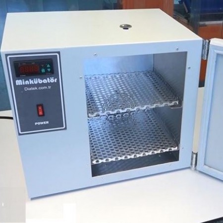 Minkübatör